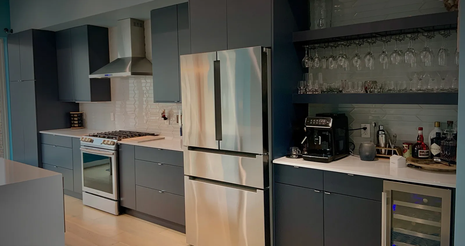 Apartment complexes, general contractors , residential and commercial properties