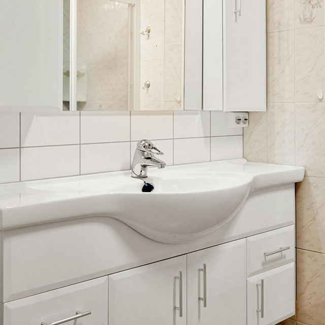 Combining elegant style cabinets with functional layouts